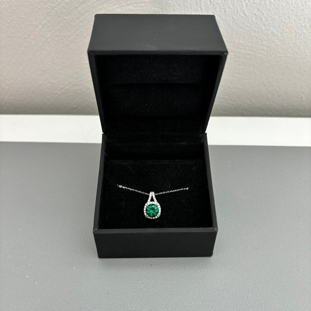 Kay Jewelers Emerald May Birthstone Necklace